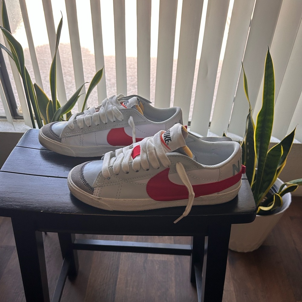 Men’s Nike Blazer Jumbo Swoosh “77